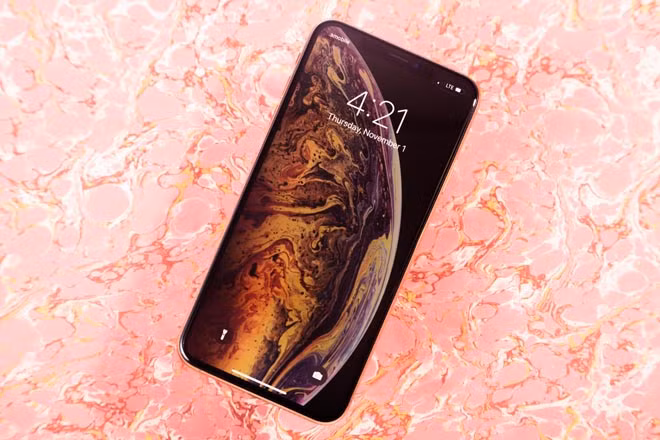 6 dieu khien iPhone XS Max tro thanh 