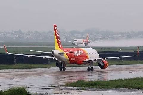 Vietjet Air gap su co, ty phu Nguyen Thi Phuong Thao mat tram ty