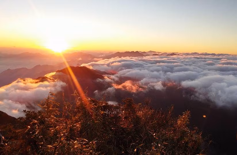Hinh anh dau tien ve cap treo dat hai ky luc Guiness the gioi Fansipan SaPa-Hinh-3