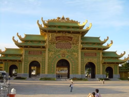 Ong Dung lo voi mo lai KDL Dai Nam, cat khuyen mai