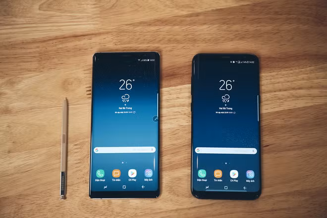 Samsung phu nhan Galaxy Note 8 bi "to" vien man hinh ho sang