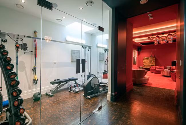 Phòng tập gym ngay cạnh phòng ngủ