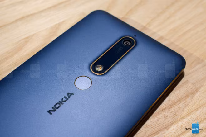 Cận cảnh mặt lưng của 2018 Nokia 6. Cận cảnh mặt lưng của 2018 Nokia 6.