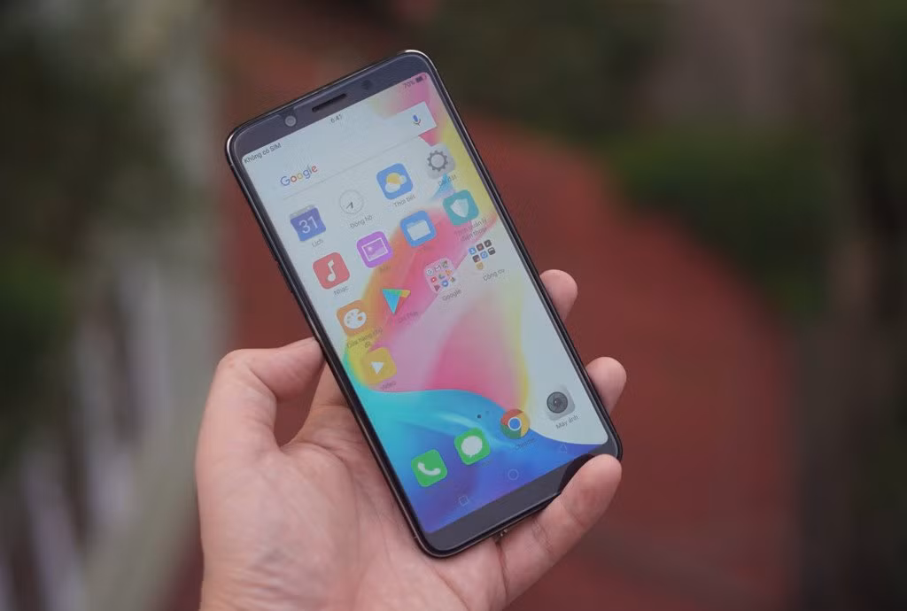 Oppo F5.