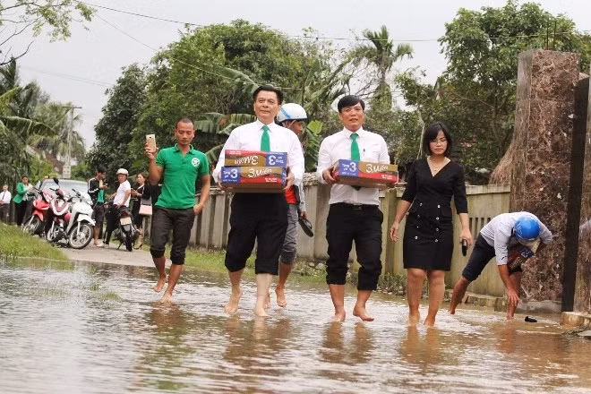 Chủ tịch HĐQT Tập đoàn Mai Linh Hồ Huy thường xuyên tham gia vào các hoạt động từ thiện.