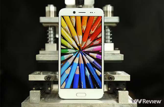 3 smartphone 6 triệu có cấu hình "trâu bò" nhất hiện nay - Hình 2 3 smartphone 6 trieu co cau hinh "trau bo" nhat hien nay-Hinh-2