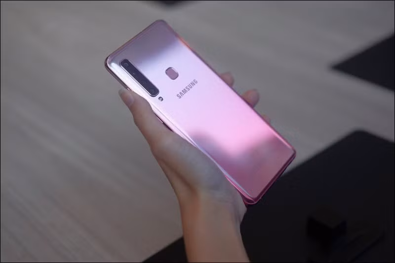 5 smartphone moi ra mat gan day phu hop cho nguoi tre-Hinh-2