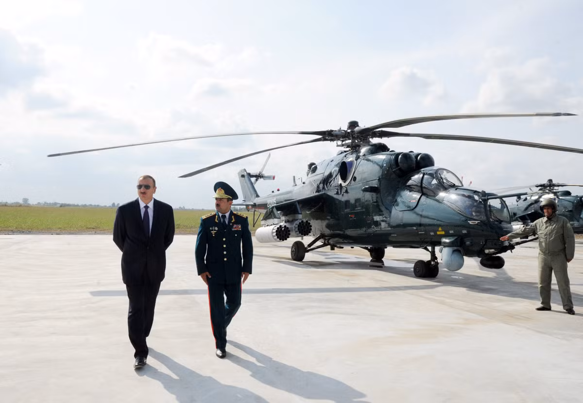 Gói nâng cấp Mi-24 Super Hind của Nam Phi ATE được giới quân sự đánh giá là có nhiều tính năng vượt trội hơn cả nguyên bản Mi-24 và cả phiên bản nâng cấp Mi-35. Theo đó, biến thể nâng cấp được giữ nguyên cấu hình bộ khung, động cơ, nhưng phần hệ thống điện tử được thay thế theo tiêu chuẩn NATO gồm: hệ thống điều hướng, hệ thống định vị toàn cầu GPS, hệ thống thông tin liên lạc, hệ thống kiểm soát vũ khí, tác chiến điện tử,...
