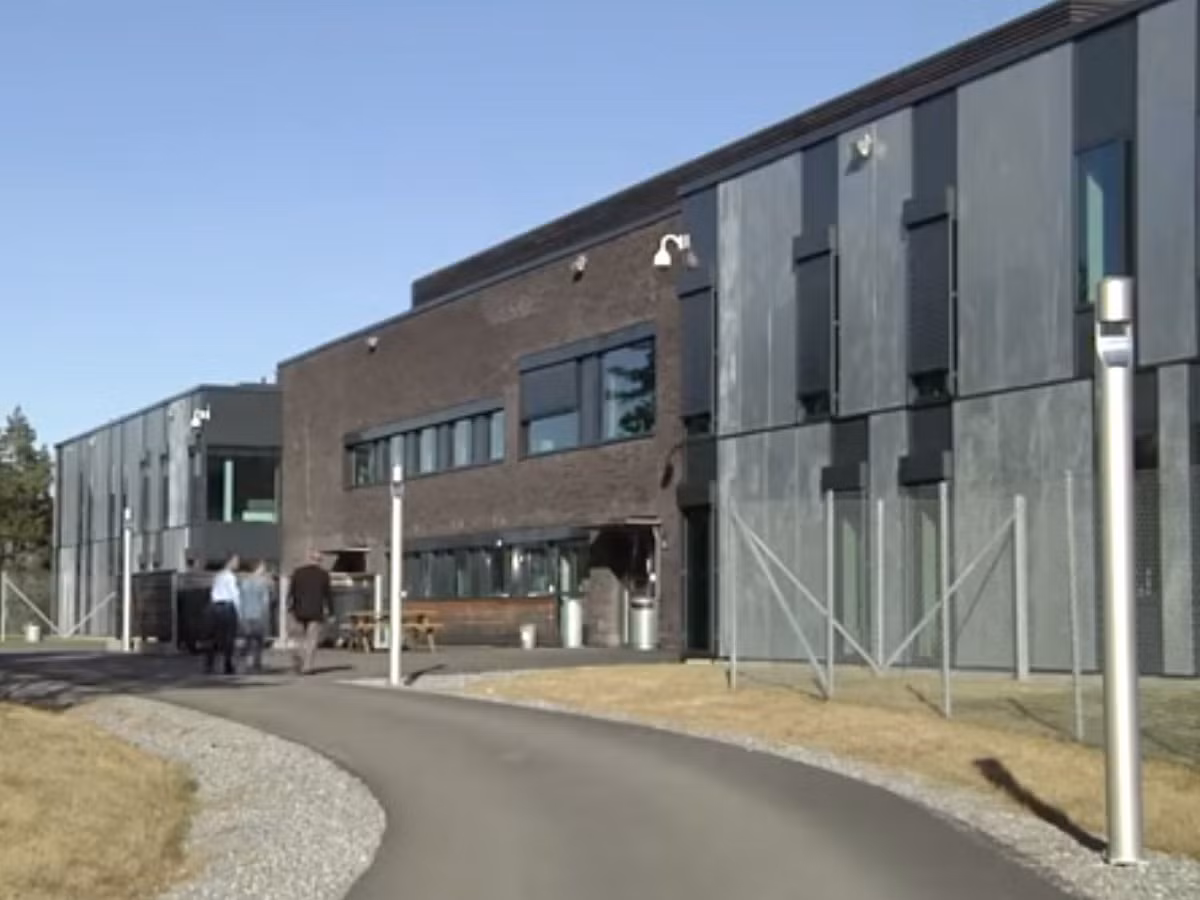 Được mở cửa vào năm 2010, Halden là nhà tù an ninh nghiêm ngặt nhất Na Uy.