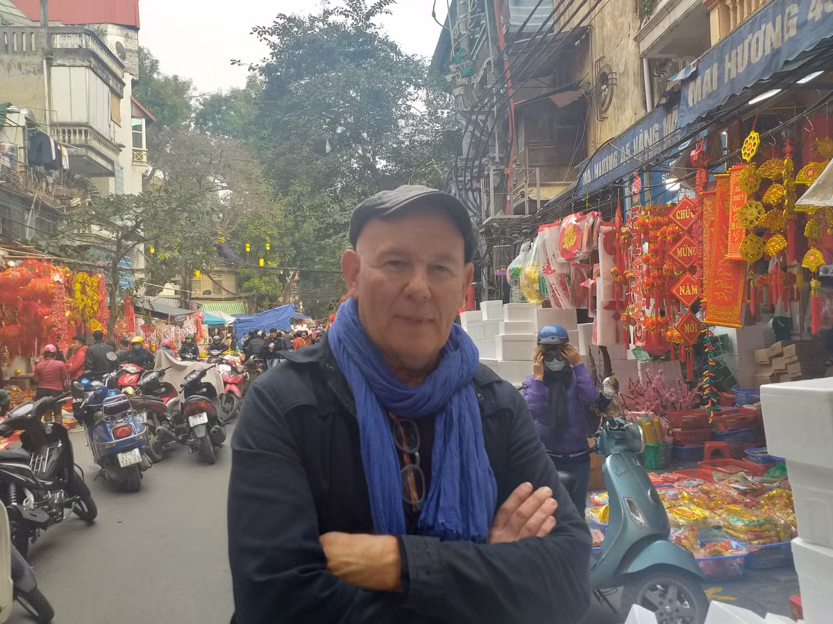 Nguoi nuoc ngoai: 