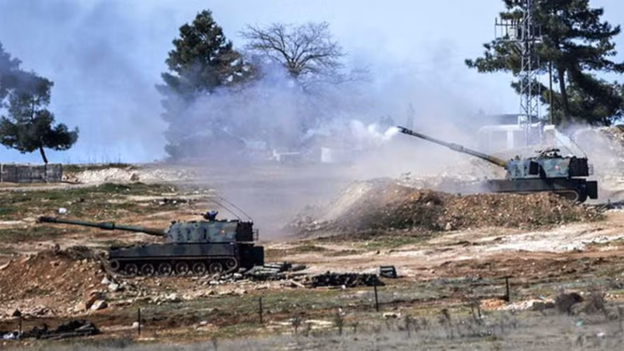 "Không có câu hỏi rằng chúng tôi sẽ từ bỏ hệ thống phòng không S-400 Triumf. Bất cứ ai thức dậy với sự tức giận sẽ làm hại chính mình. Chúng tôi sẽ ngồi xuống và thảo luận về mọi thứ", Tổng thống Thổ Nhĩ Kỳ cho biết.