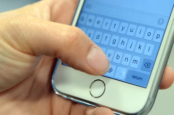 Ở thời điểm hiện tại, Apple không công bố quá nhiều thông tin về việc các tin nhắn này được hãng lưu lại như thế nào và trong bao lâu trước khi được xóa bỏ.