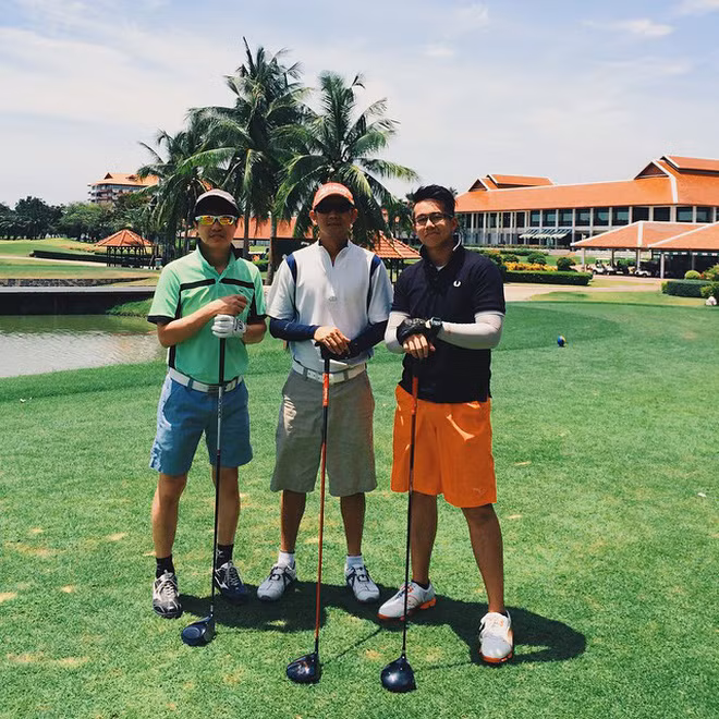 Mỗi khi Matt Liu khoe ảnh đi chơi golf hay những đoạn clip luyện tập trên sân cỏ, cư dân mạng lại được dịp xuýt xoa trước phong thái của vị CEO này.