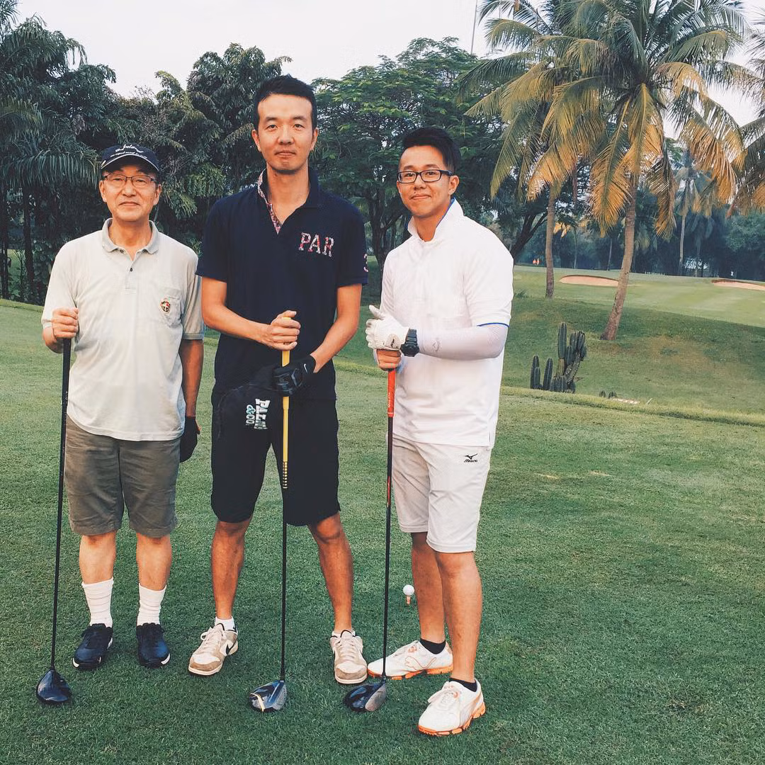 Là một doanh nhân thành đạt và có gia thế khủng, sở thích của Matt Liu cũng đậm chất thượng lưu như mê siêu xe và chơi golf.