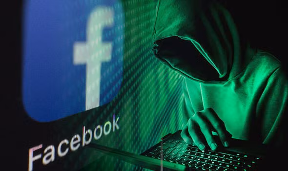 Tại Việt Nam, đa phần người dùng thường sử dụng Zalo của VNG Online, Facebook và Messenger của Facebook, Viber của Viber Media và thậm chí cả Line, WeChat… Tất cả các ứng dụng đều yêu cầu quyền được truy cập riêng tư trên smartphone khiến dữ liệu và thông tin cá nhân người dùng bị đe dọa.