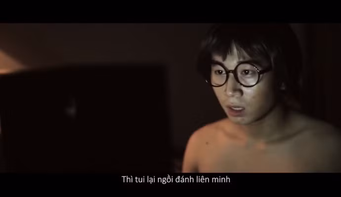 Karik từng vào vai một anh chàng ngồi chơi LMHT trong ca khúc "Ế", không có bạn gái chỉ vì chơi game thâu đêm suốt sáng.