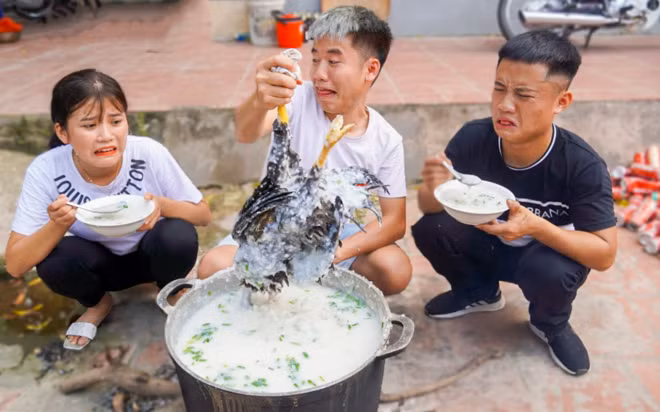 Ngay khi nắm được thông tin về đoạn video nấu ăn phản cảm của con trai Bà Tân Vlog, Sở Thông tin và Truyền thông tỉnh Bắc Giang đã vào cuộc, chỉ đạo thanh tra Sở xác minh, làm rõ.