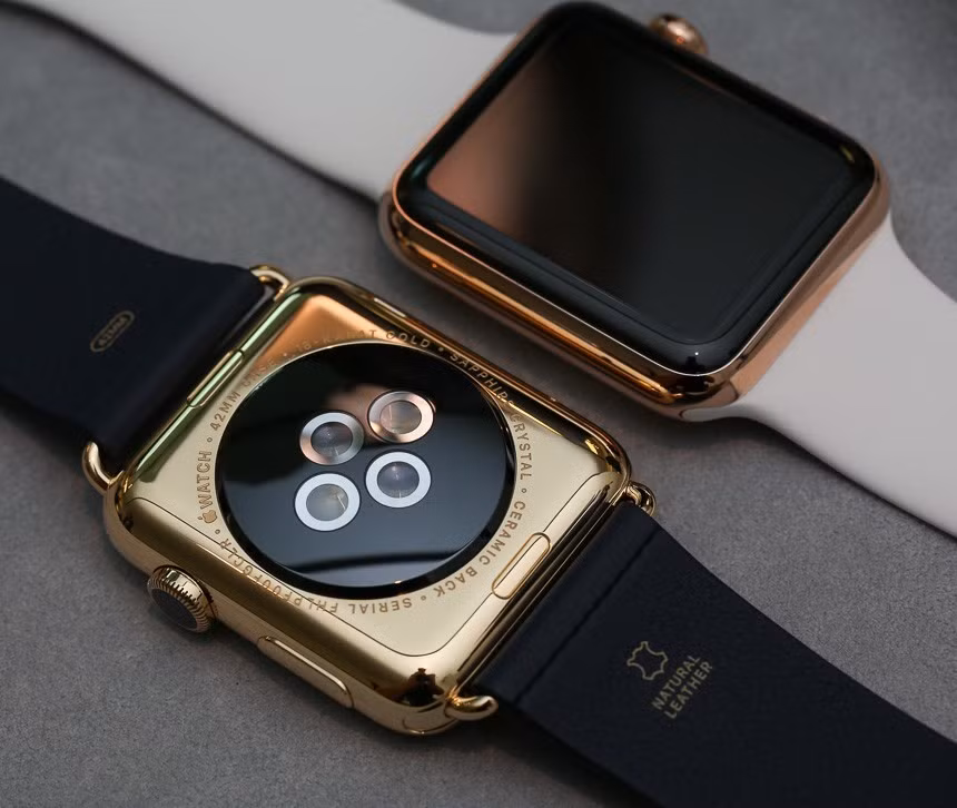 Tuy nhiên, một năm sau đó Apple đã ngừng bán Apple Watch Gold Edition. Khi công bố Apple Watch Series 2 và Apple Watch Series 3 vào năm 2016, chiếc đồng hồ mạ vàng này đã biến mất hoàn toàn trên cửa hàng trực tuyến của Apple.