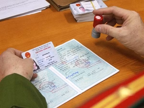 Đại diện C06 cho rằng việc thay đổi thẻ CCCD về bản chất chỉ là thay đổi về công nghệ và không vướng mắc về quy định của pháp luật mà còn thêm nhiều lợi ích đối với người dân cũng như công tác quản lý của nhà nước nên không vướng mắc gì trong việc triển khai.