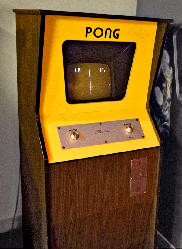 Với sự ra đời của Pong, ngành công nghiệp video game trên máy tính chính thức bước sang một kỉ nguyên hoàn toàn mới. Máy tính có thể dùng để chơi các game thuộc thể loại Arcade game của hãng Atari, nổi tiếng nhất trong số đó là Pinball được nhiều trẻ em yêu thích.