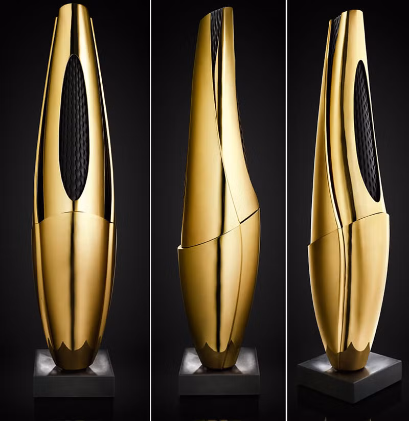 Luciano Pasquariello, kỹ sư thiết kế của Shape Audio chính là người đã chế tạo ra kiệt tác điêu khắc hoàn hảo cho bộ loa lấy cảm hứng từ mẹ thiên nhiên, nơi khởi nguồn cho cái đẹp và sự hoàn hảo. Hầu hết các linh kiện quan trọng đều được làm bằng vàng nguyên chất và các chất liệu quý hiếm đưa tổng giả trị của cặp loa khủng này lên đến 7 triệu USD (khoảng 149 tỷ đồng).