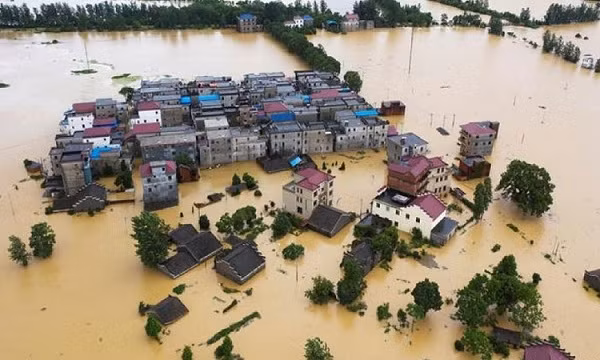Bên cạnh đó, việc ứng dụng công nghệ tối tân nhất nhì hiện nay vào cảnh báo lũ lụt như thực tế ảo VR hay trí tuệ nhân tạo AI với các con sông vừa và nhỏ đã cải thiện rất nhiều năng lực dự báo lũ của Trung Quốc.