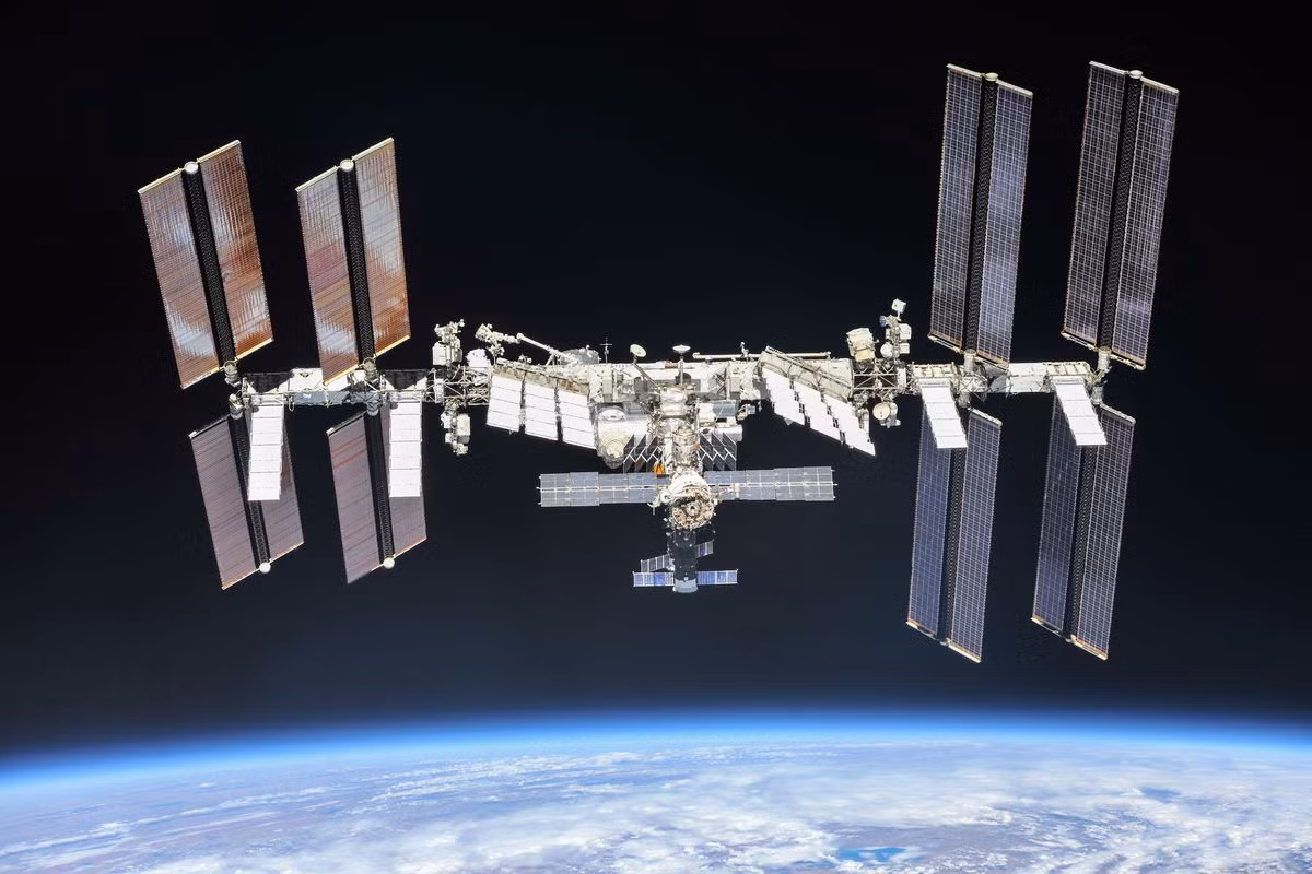 Ngày 23/9, trong cuộc họp với Quốc hội Mỹ, Giám đốc Cơ quan hàng không vũ trụ Mỹ (NASA) bày tỏ lo ngại rằng nước này cần duy trì hiện diện trên quỹ đạo Trái Đất sau khi sau khi Trạm vũ trụ quốc tế ngừng hoạt động, để Trung Quốc không giành được lợi thế chiến lược.
