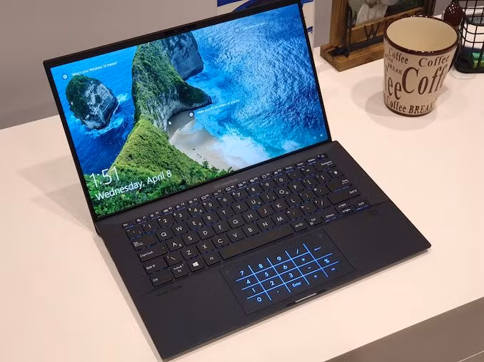 Với thời lượng pin 989 phút, Asus ExpertBook B9450F xứng đáng là chếc laptop có pin "trâu" nhất trong năm nay. Tuy có hiệu suất làm việc thấp hơn so với một số dòng máy khác nhưng điều đó không quá quan trọng so với thời lượng pin mà nó đang dẫn đầu.