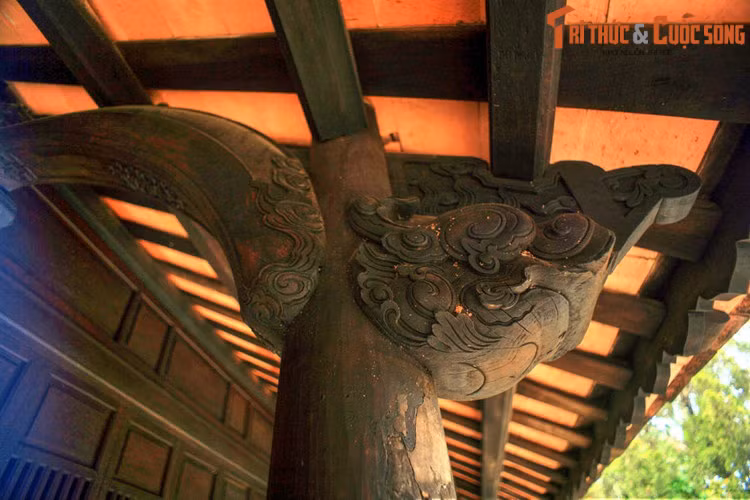 Lúc sinh thời, Tuy Lý vương ở với mẹ là bà Lê Thị Ái trong một ngôi nhà tranh ở vườn Tịnh Phổ. Năm 1866, ông xin vua Tự Đức cho cải tạo ngôi nhà tranh thành nhà gỗ lợp ngói để thờ mẹ, là phủ Tuy Lý vương hiện tại. Công trình đã được công nhận là di tích quốc gia vào năm 1991.