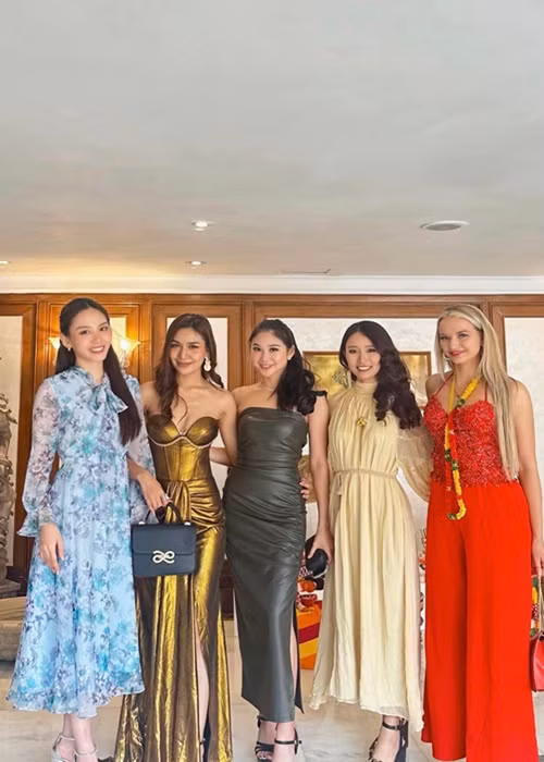 Đại diện Việt Nam không lép vế khi đọ sắc cùng các đại diện khác.