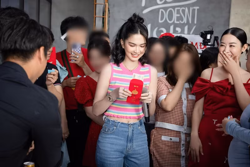 Cô đã trở lại với công việc kinh doanh sau Tết Nguyên đán.