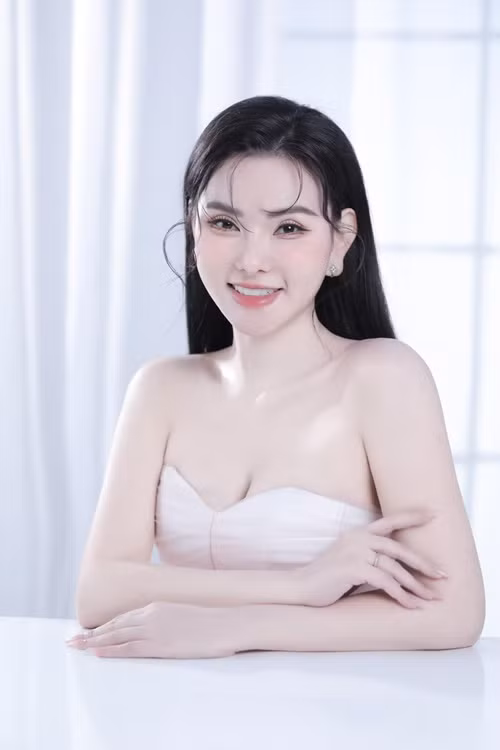 Nữ ca sĩ lấn sân sang lĩnh vực kinh doanh. Hiện tại, cô là một CEO.
