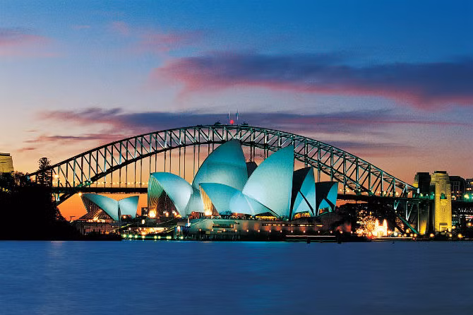 Australia: Tuổi thọ trung bình của phụ nữ nước này là 84,6 trong khi của nam giới là 80,5.