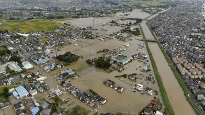 Nước lũ ngập ở các tỉnh Ibaraki và Tochigi của Nhật Bản.