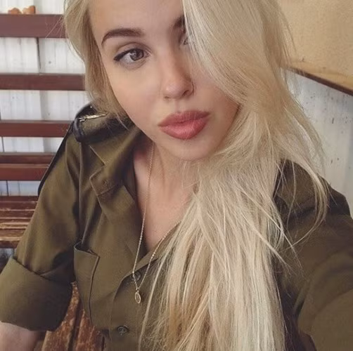 Năm nay, nữ binh Maria Domark đã 20 tuổi. Cô đang ở trong năm quân ngũ cuối cùng theo nghĩa vụ.