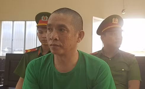 Tai xe xe khach tong chet 2 be gai o Binh Duong linh an 9 nam tu