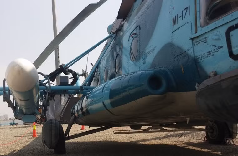 Mỗi quả tên lửa C-802 nặng khoảng 700kg trong khi tải trọng vũ khí của trực thăng Mi-171 là 1,5 tấn. Vì vậy, việc mang hai quả tên lửa C-802 là trong khả năng của Mi-171.
