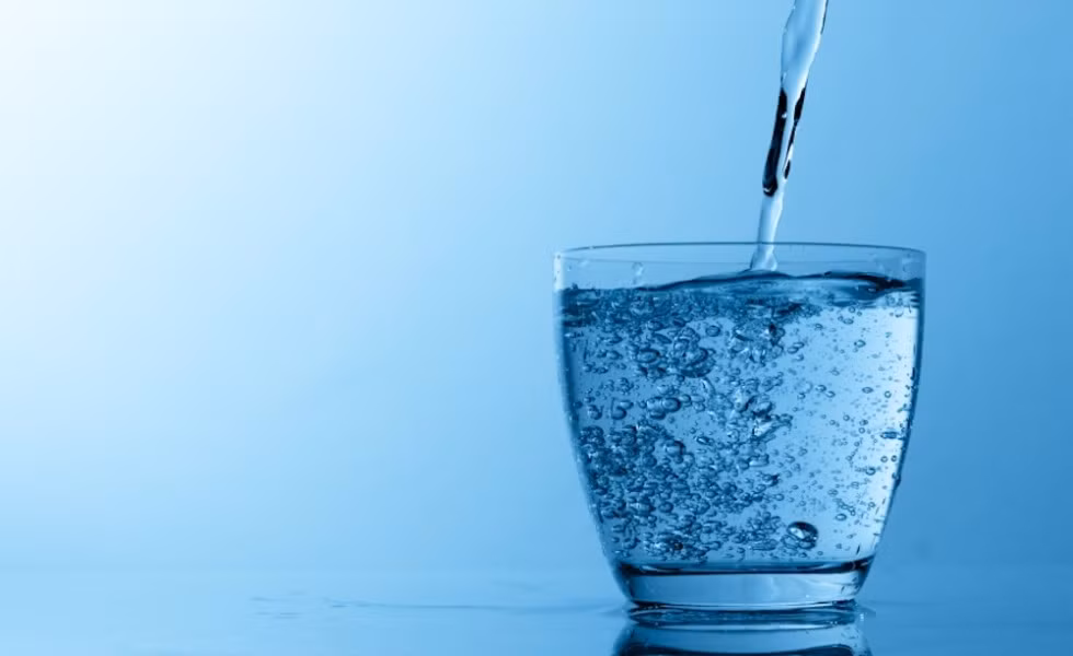 Ngoài ra, khi cơ thể thiếu nước, nó có thể sản sinh ra hormone angiotensin, một loại hormone thường được tìm thấy ở cơ thể những nam giới bị chứng rối loạn cương dương.