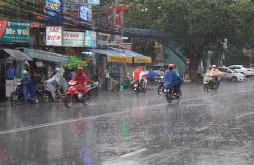Thoi tiet ngay 19/09: Mua rao va dong tren nhieu vung mien