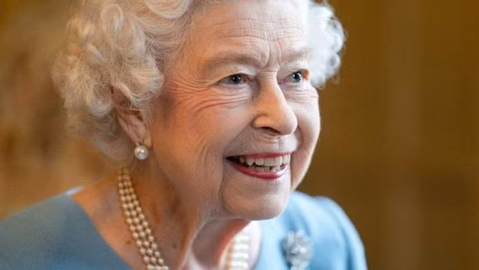 Nu hoang Anh Elizabeth II mac COVID-19