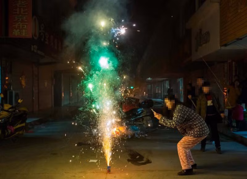 6 điều cần biết nếu người dân muốn bắn pháo hoa vào Tết này 6 dieu can biet neu nguoi dan muon ban phao hoa vao Tet nay