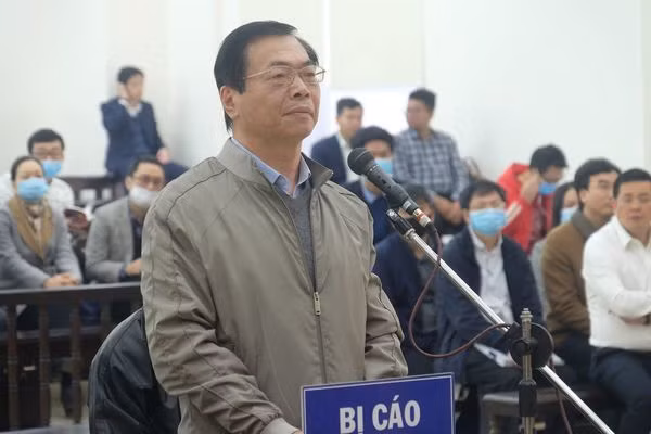 Sap mo lai phien xet xu cuu Bo truong Vu Huy Hoang