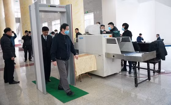 Luật sư của bị cáo Vũ Huy Hoàng cho biết sức khỏe ông đang không được tốt.