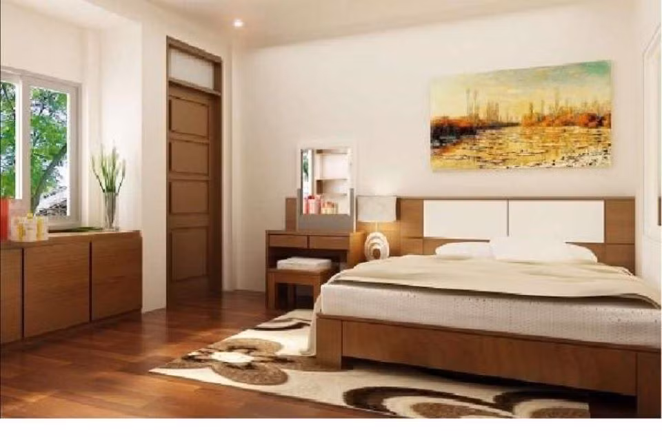 Giường ngủ không nên đặt đối diện với cửa phòng vì khí từ cửa vào sẽ xung thẳng đến giường, gây tổn hại cho sức khoẻ người ngủ. Vì thế, nên kê giường nơi khác hoặc treo mành, rèm ở ngay cửa để hóa giải. Nguồn ảnh: Internet *Thông tin trong bài chỉ mang tính tham khảo.