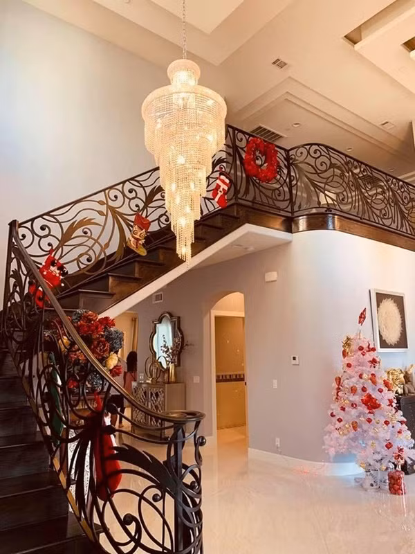 Căn biệt thự của Lệ Quyên ở Mỹ được đánh giá là có nội thất sang trọng hơn cả nhà ở Việt Nam. Ảnh: FBNV.