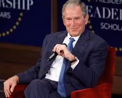 Để giành chiến thắng trong cuộc bầu cử Tổng thống Mỹ năm 2004, George Walker Bush (George Bush con) đã chi 345 triệu USD, đây là chiến dịch tranh cử tốn kém nhất trong lịch sử vào thời điểm đó.