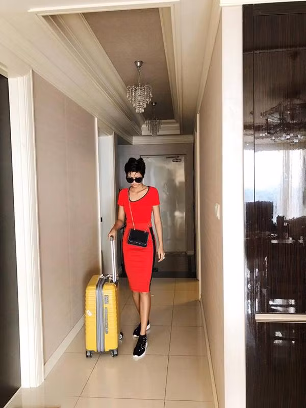 Căn hộ cao cấp rộng chừng 80m2, bao gồm phòng khách, phòng ngủ, bếp ăn...Ảnh: FBNV.