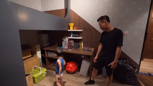 Phòng ngủ cực xịn chàng streamer dành cho con trai Tùng Sói. Ảnh chụp màn hình