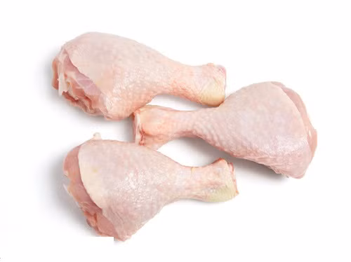 Thông thường trên da của gà có các nốt mà người ta vẫn thường nói "sởn da gà". Các nốt này còn trên da chứng tỏ thịt đó để chưa lâu và còn tươi.