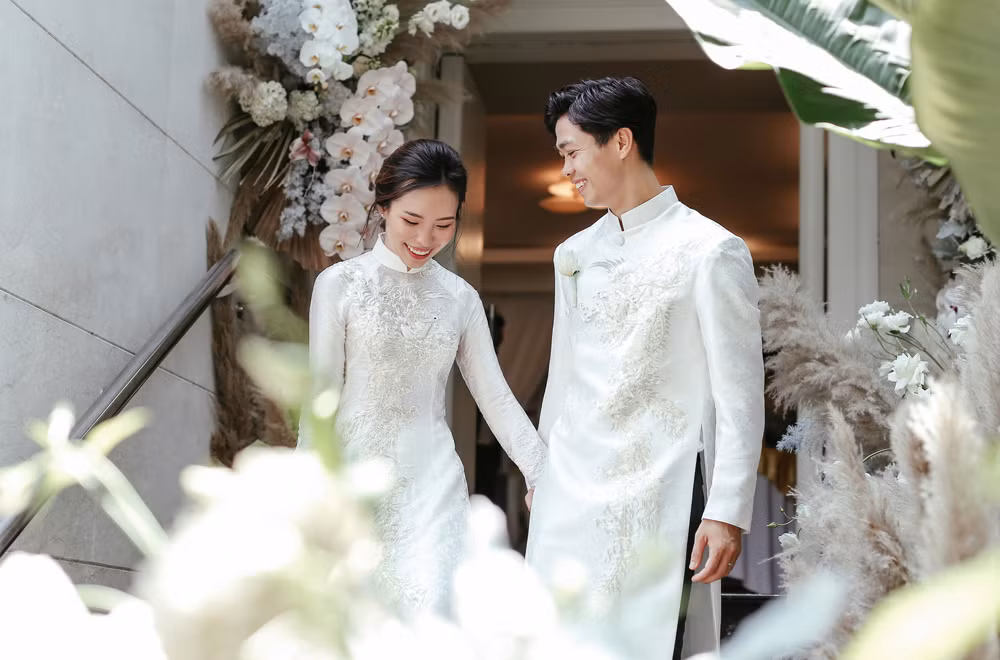 Điều đó càng khiến dân tình háo hức hơn bao giờ hết. Được biết, tiệc cưới diễn ra tại GEM Center - một trong những địa điểm tổ chức cưới sang chảnh bậc nhất Sài thành. Ảnh: Vnexpress.